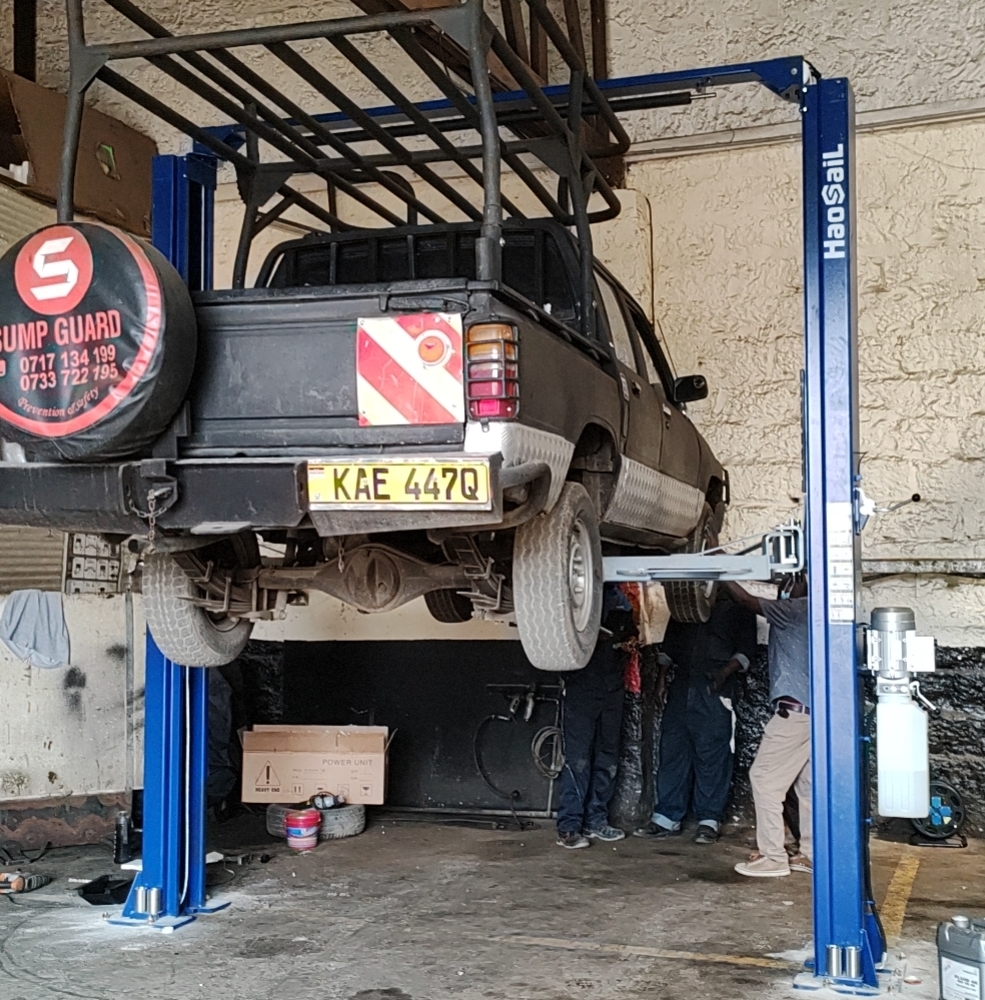 Our Kenyan customers' clear floor car lift feedback!