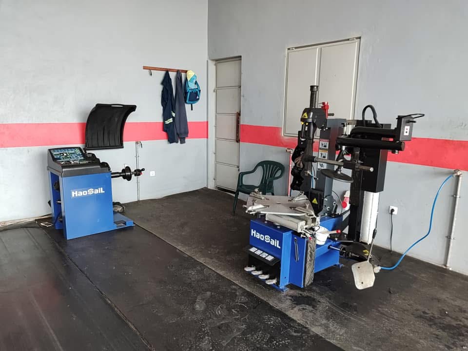 **Haosail Tyre changer and wheel balancer combo**