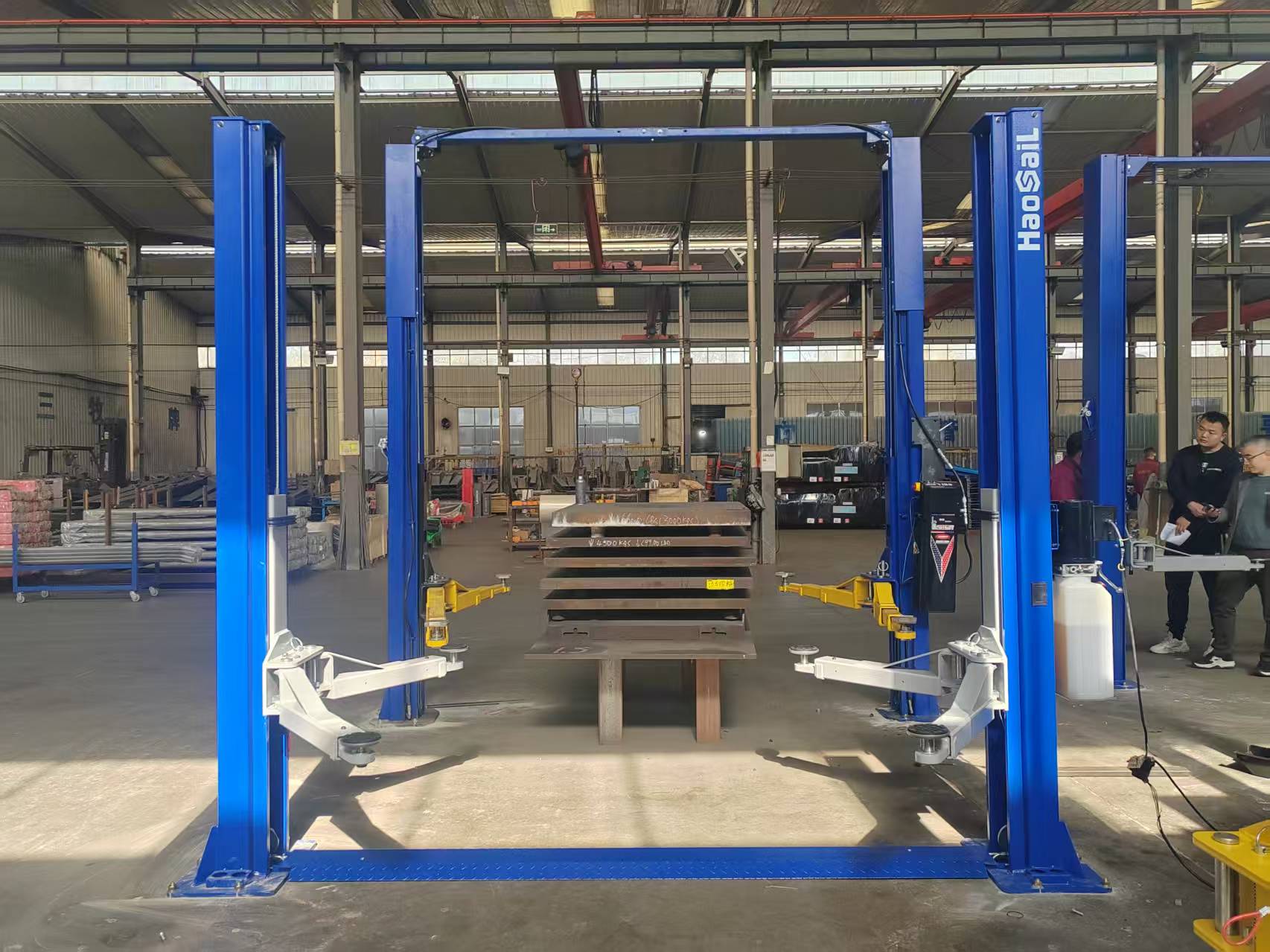 Two Post Car Lifter for Efficient Vehicle Maintenance